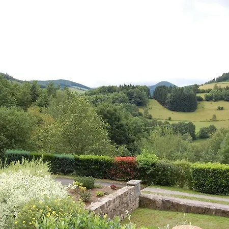 Blanche Graine アパート ラプートロワ