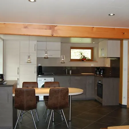 Blanche Graine アパート ラプートロワ